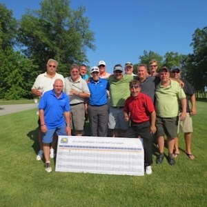 The boys prepare for tee off!