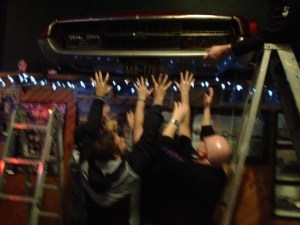 The shortest Tomcats jumped in to help take down The 1967 T-Bird front end ...that's team work !